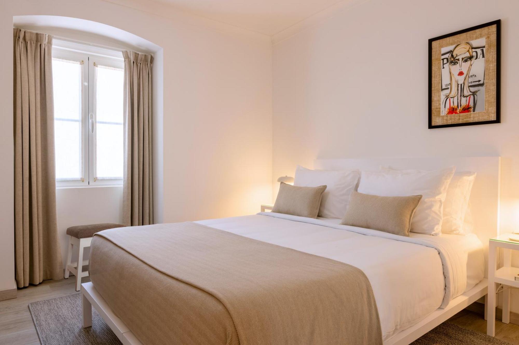 Azinheira Suites Townhouse - Alojamento Turistico (Adults Only) 埃尔瓦斯 外观 照片