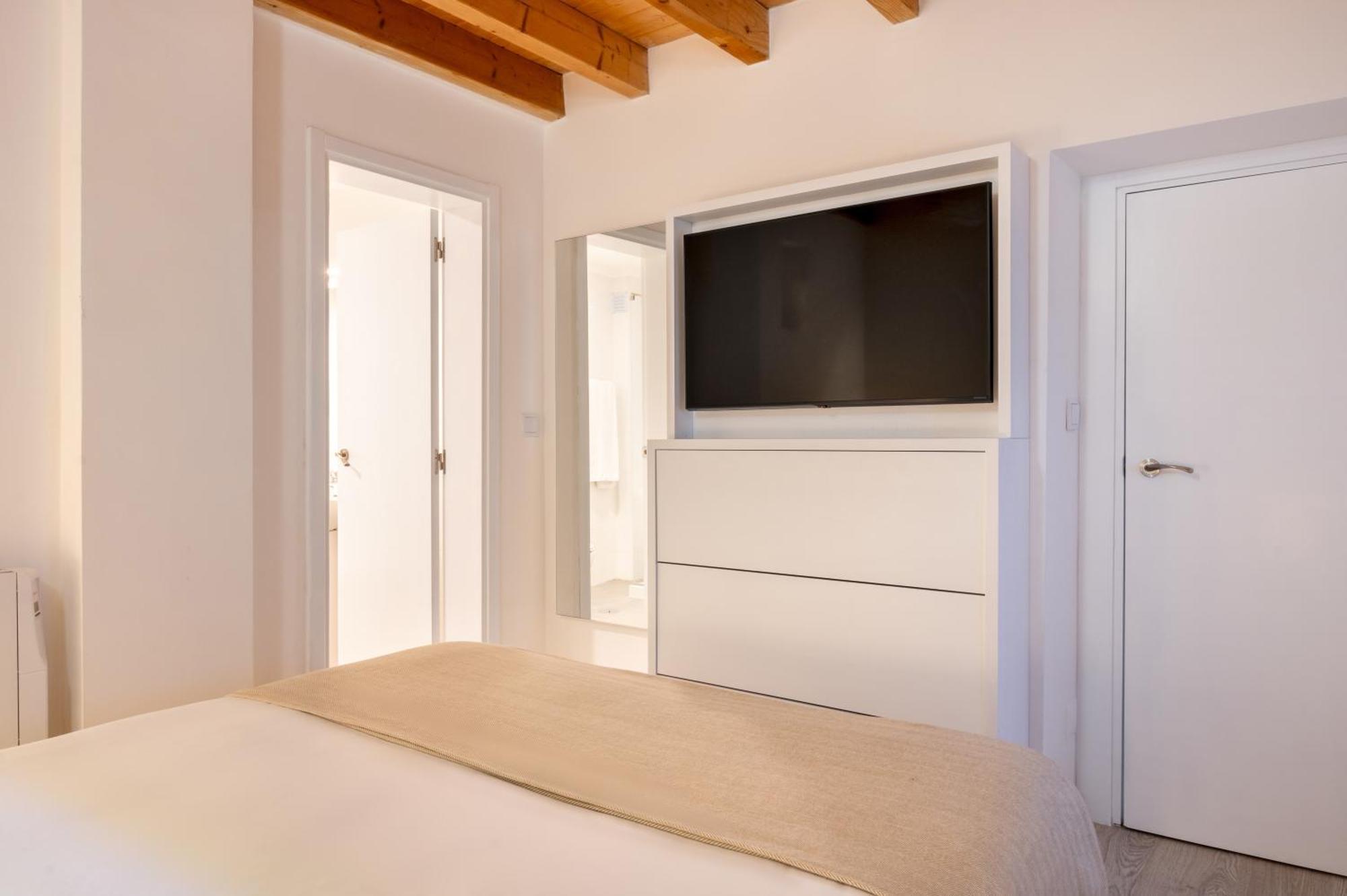 Azinheira Suites Townhouse - Alojamento Turistico (Adults Only) 埃尔瓦斯 外观 照片