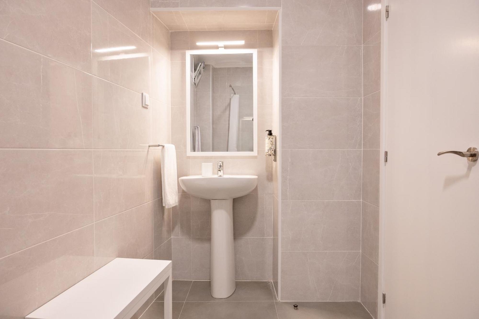 Azinheira Suites Townhouse - Alojamento Turistico (Adults Only) 埃尔瓦斯 客房 照片