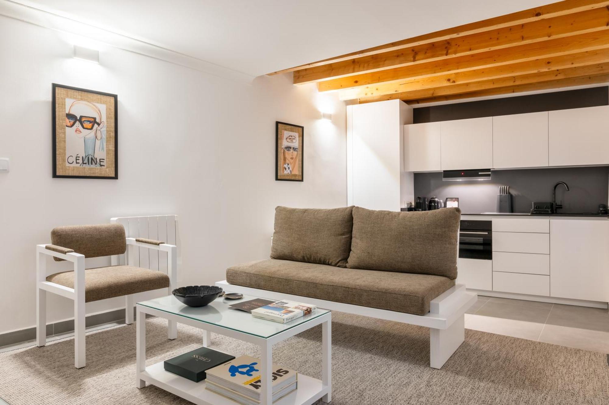 Azinheira Suites Townhouse - Alojamento Turistico (Adults Only) 埃尔瓦斯 外观 照片